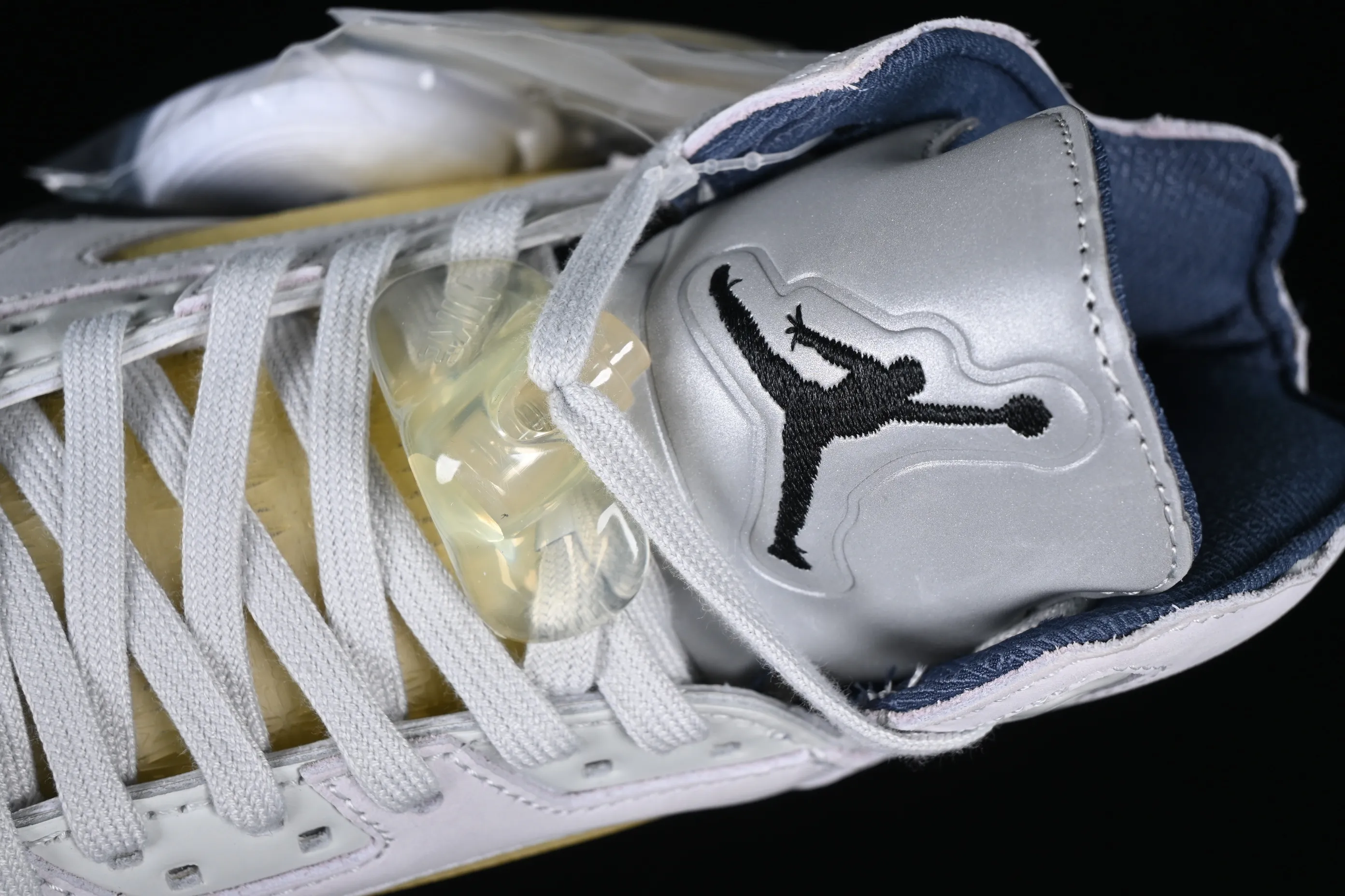 All categories Air Jordan Jordan series basketball shoes Air Jordan 5 A Ma Maniere x Air Jordan 5 Retro "Photon Dust" AJ5 Joe 5 light tooth white joint model FZ5758-004